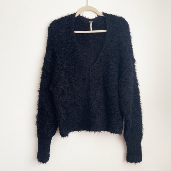 Free People Icing V neck Pull over sweater eyelash solid size small knit chunky - Picture 4 of 13